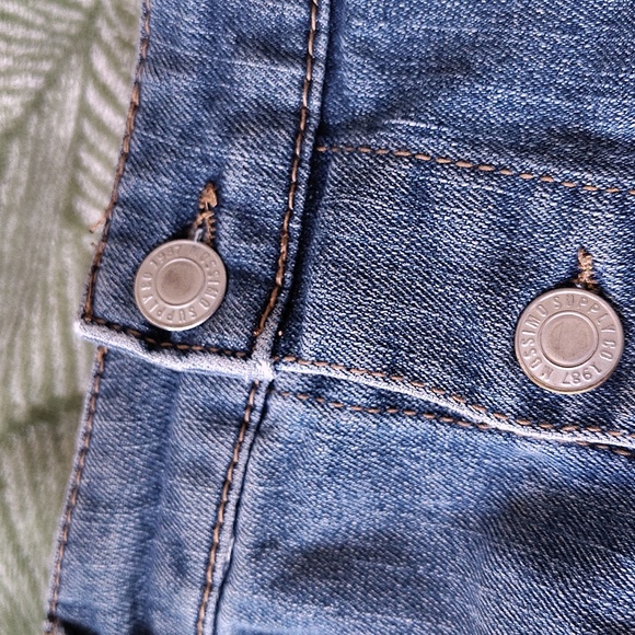 Denim Button-Front Skirt - Picture 3 of 4